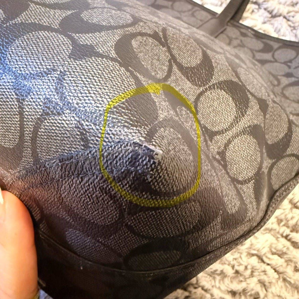 Large Coach City Tote Bag - Picture 14 of 14